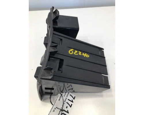 Volvo 20911930 dash switch panel from 2013 Volvo VNM GEN 2, used - view 2 of 4