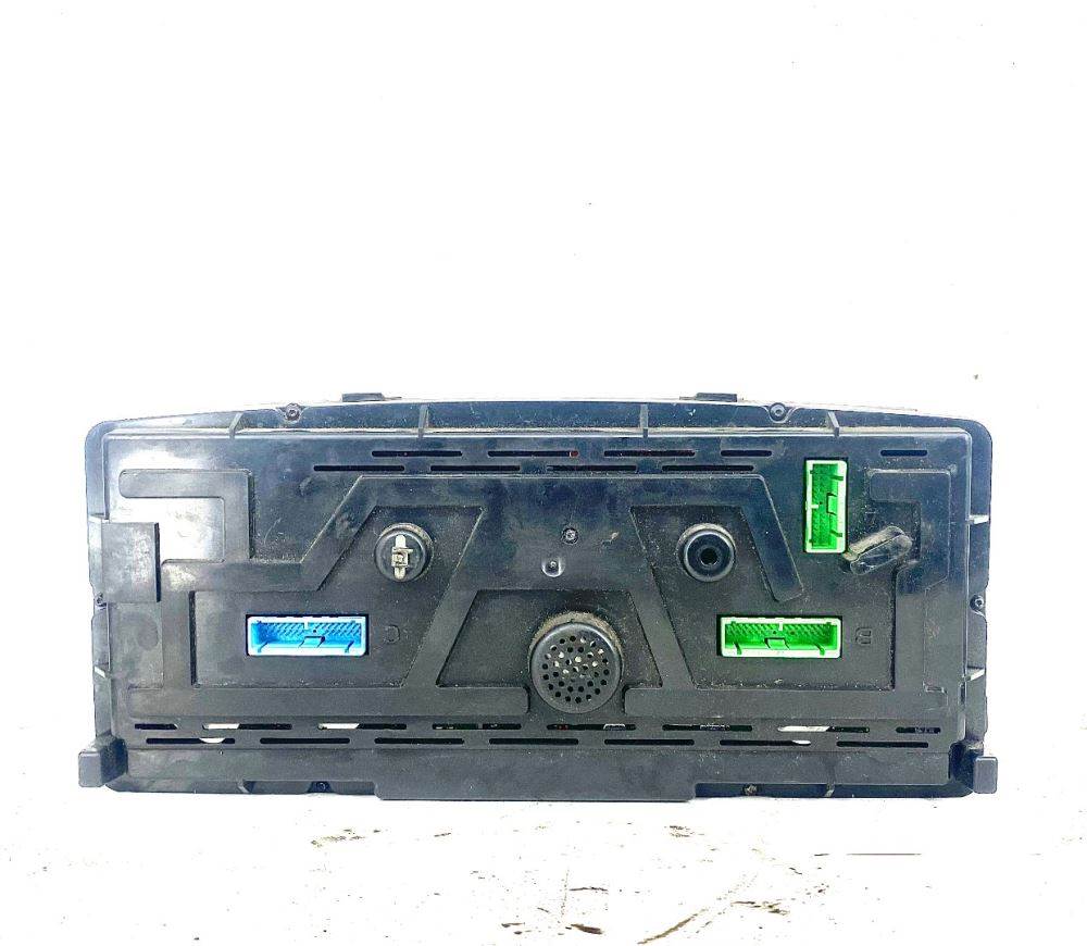 Volvo 21014196-P01 instrument cluster from 2009 Volvo VNL, used - view 2 of 3
