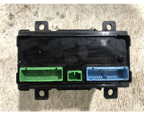 Volvo 21083375-P09 vehicle ECU (VECU) from 2013 Volvo VNL, used