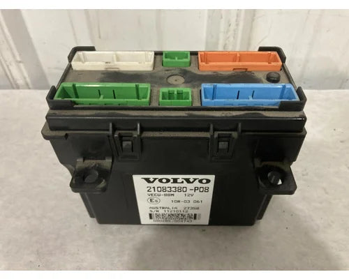 Volvo 21083380-P08 vehicle ECU (VECU) from 2012 Volvo VNL, used