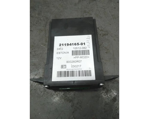 Volvo 21194165-01 transmission dash control module from 2012 Volvo VNL, used