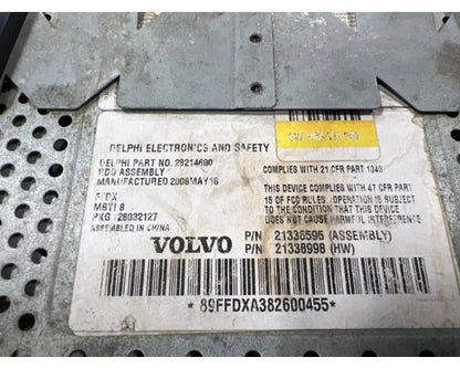 Volvo 21336595 radio / CD player from 2010 Volvo VNL, used - view 2 of 2