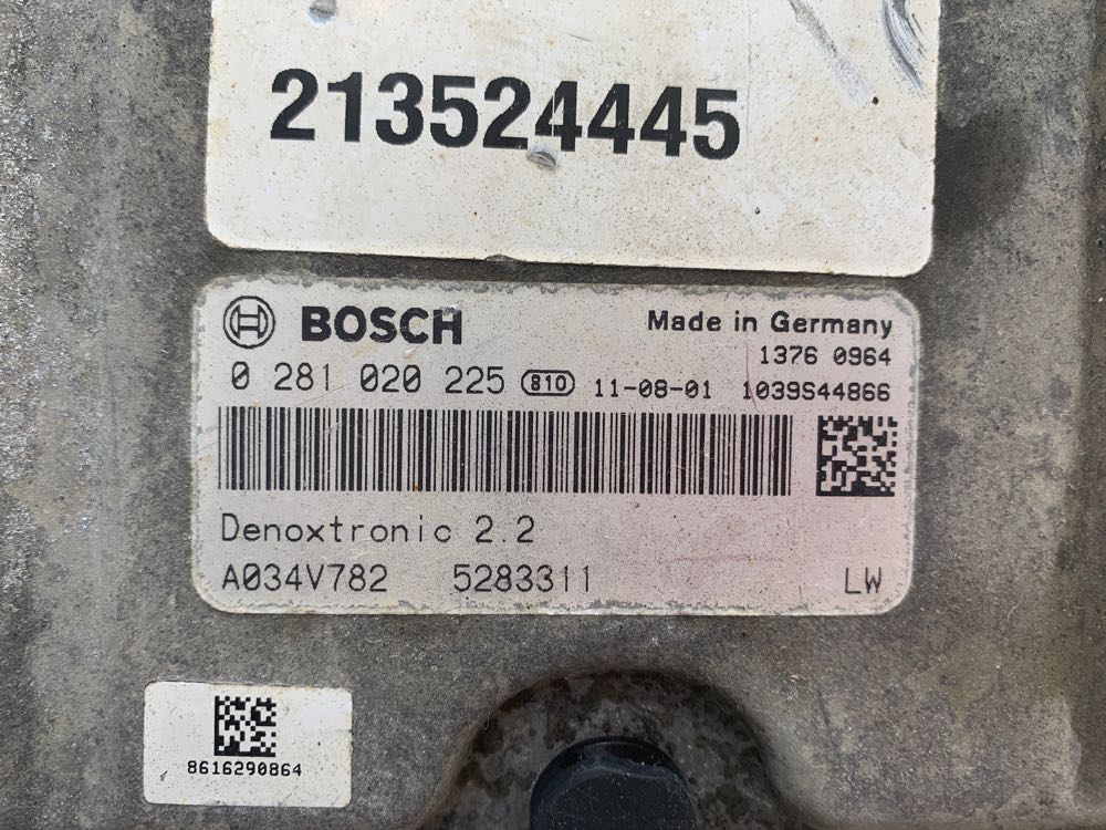 Volvo 213524445 DPF module from 2012 Volvo VNL, used - view 4 of 4
