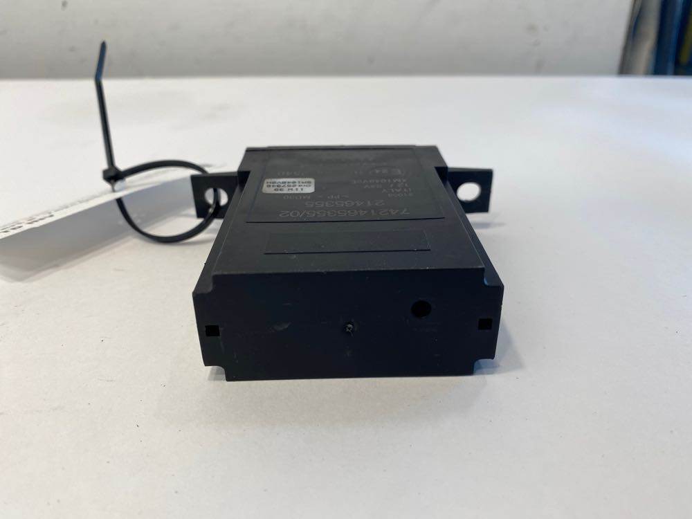 Volvo 21465355 dash / cab control module from 2012 Volvo VNL GEN 2, used - view 3 of 6