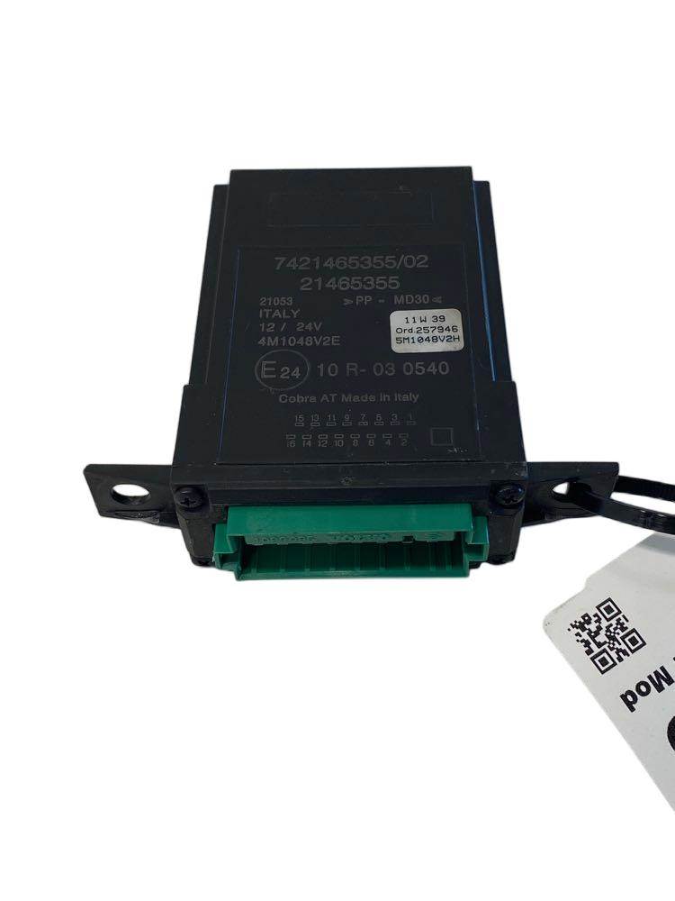 Volvo 21465355 dash / cab control module from 2012 Volvo VNL GEN 2, used - view 6 of 6