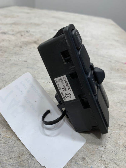 Volvo 21543900P01 driver side (LH) power window switch from 2008 Volvo VNL, used - view 2 of 6