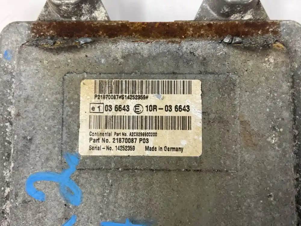 Volvo 21870087P03 aftertreatment control module (ECM) from 2015 Volvo VNL, used - view 2 of 3