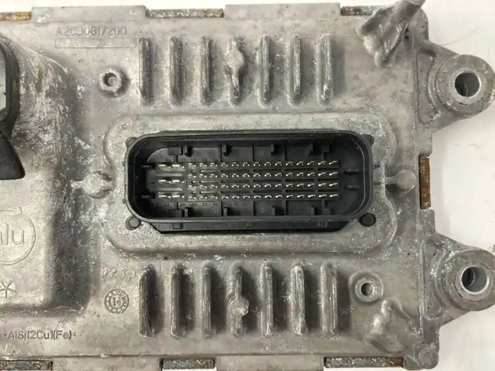 Volvo 21870087P03 aftertreatment control module (ECM) from 2015 Volvo VNL, used - view 3 of 3