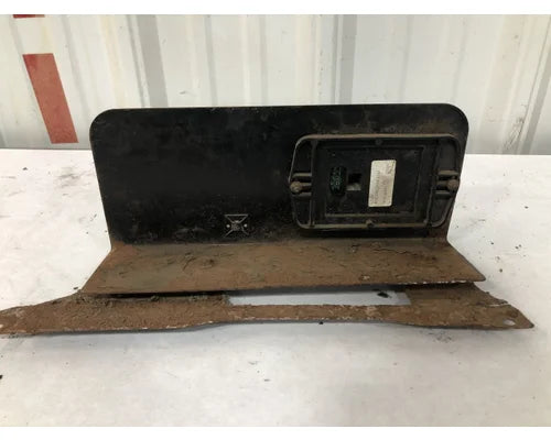 Volvo 23525655 engine maintenance alert display (DDEC) from 2001 Volvo VNM, used - view 4 of 6