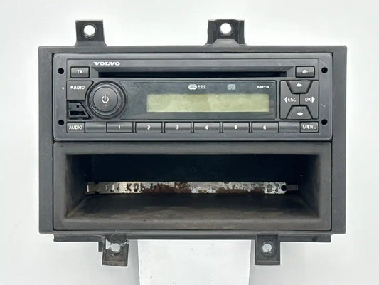 Volvo 28357635 radio from 2014 Volvo VNL, used