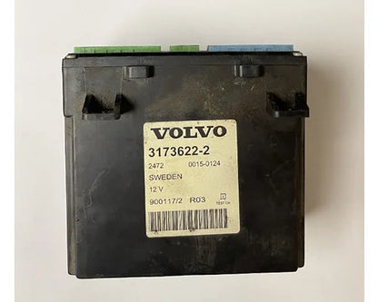 Volvo 3173622-2 vehicle ECU (VECU) from 2001 Volvo VNL, used