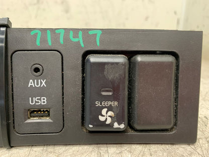 Volvo 3175616 switch panel from 2013 Volvo VNL, used - view 3 of 4