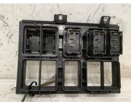 Volvo 3175681 dash switch panel from 2011 Volvo VNL, used - view 4 of 5