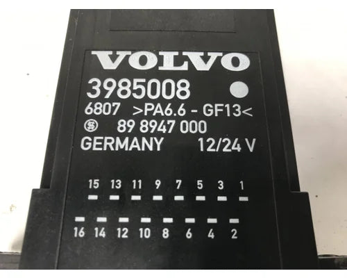 Volvo 3985008 relay module from 2003 Volvo VNL, used - view 2 of 3