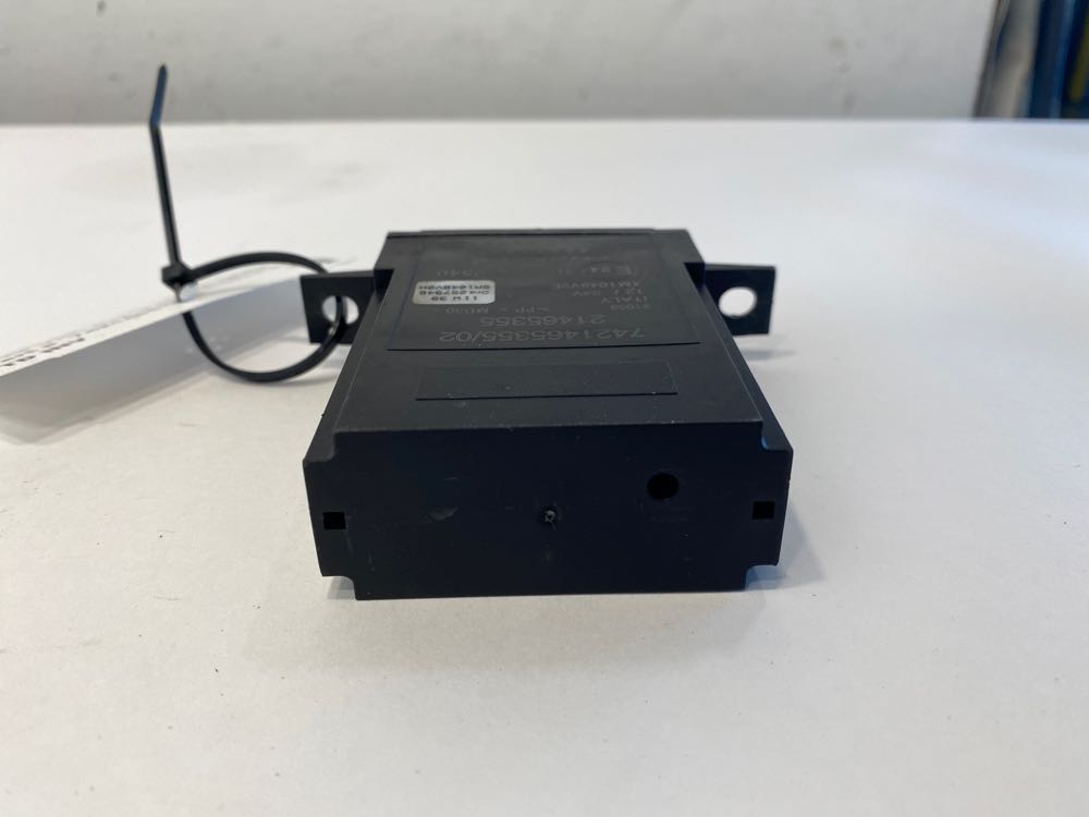 Volvo 7421465355 dash control module from 2012 Volvo VNL GEN 2, used - view 4 of 6