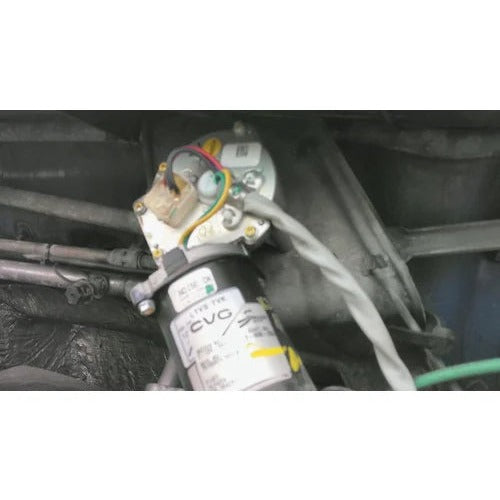 Volvo E-008-293 windshield wiper motor from 2015 Volvo VNL, used