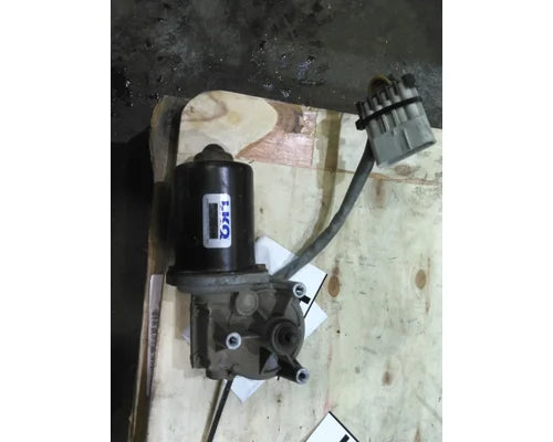 Volvo E-108-836 windshield wiper motor from 2015 Volvo VNL, used