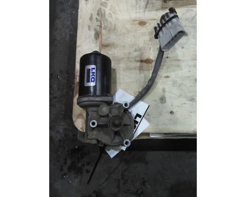 Volvo E-108-836 windshield wiper motor from 2015 Volvo VNL, used - view 2 of 4