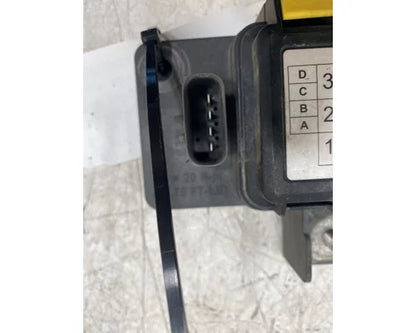 Western Star A06-72138-016 main power distribution box (PNDB) from 2014 Western Star 4900, used - view 3 of 5